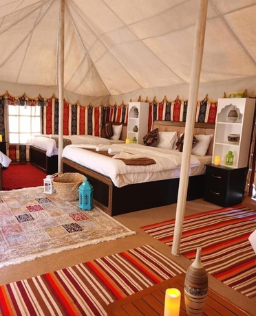 Imagen de la habitación del Hotel Alsarmadi Desert Camp. Foto 15