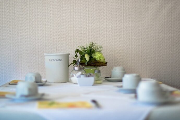 Imagen del bar/restaurante del Hotel Alscher. Foto 16