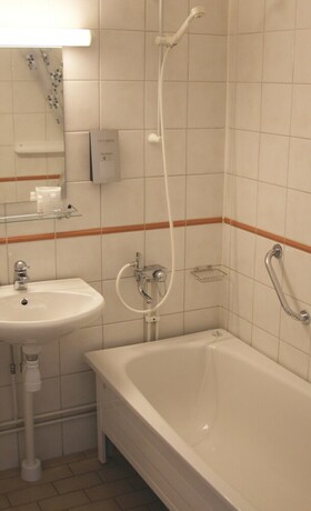 Imagen de la habitación del Hotel Alsénsl. Foto 17