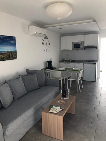 Imagen de la habitación del Hotel Alsol Los Leones Bungalows. Foto 10