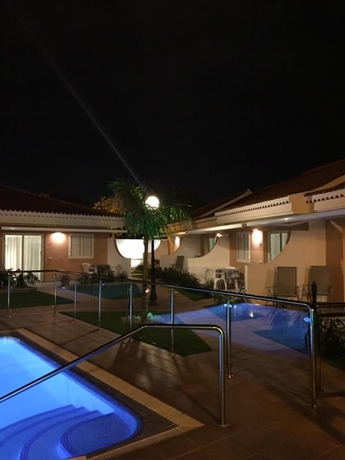 Imagen de la piscina del Hotel Alsol Los Leones Bungalows. Foto 18
