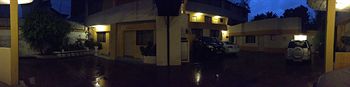 Imagen de los exteriores del Hotel Alston Inn. Foto 11