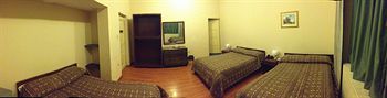 Imagen de la habitación del Hotel Alston Inn. Foto 3
