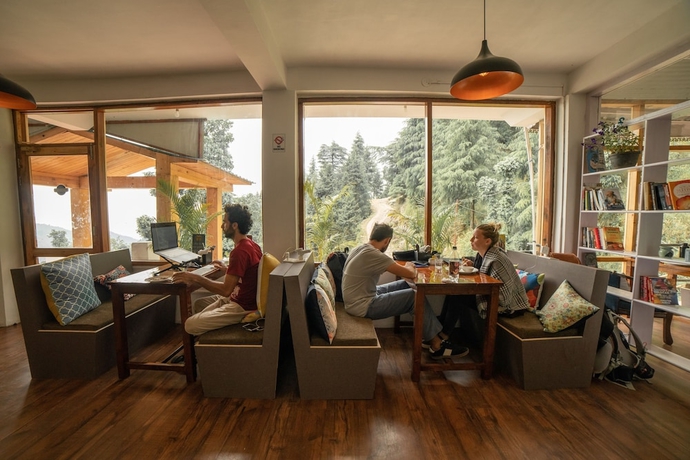 Imagen de los interiores del Hotel Alt Life - Dharamkot - Hostel. Foto 19