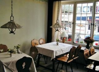 Imagen del bar/restaurante del Hotel Alt N&uuml;rnberg. Foto 2