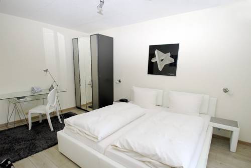 Imagen de la habitación del Hotel Alt Pirmasens. Foto 3