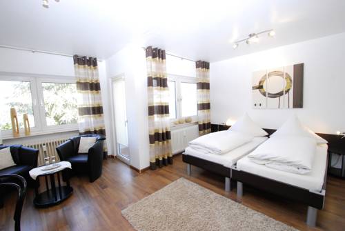 Imagen de la habitación del Hotel Alt Pirmasens. Foto 13