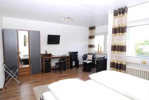 Imagen de la habitación del Hotel Alt Pirmasens. Foto 14