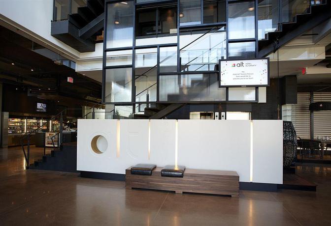 Imagen de los interiores del Hotel Alt Toronto Airport. Foto 10