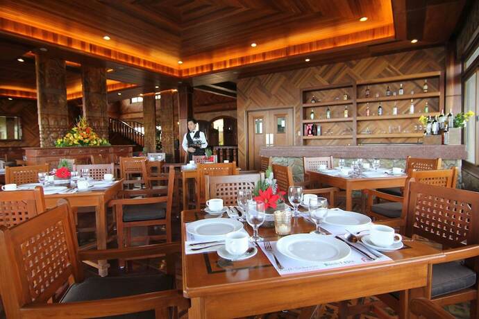 Imagen del bar/restaurante del Hotel Alta D' Tagaytay. Foto 20
