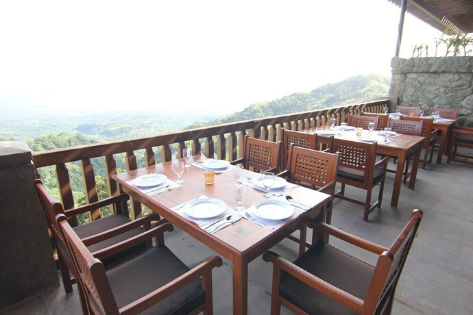 Imagen del bar/restaurante del Hotel Alta D' Tagaytay. Foto 22