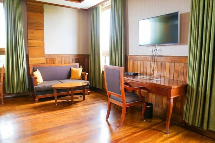 Imagen de la habitación del Hotel Alta D' Tagaytay. Foto 34
