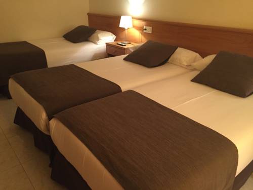 Imagen de la habitación del Hotel Alta Garrotxa. Foto 15