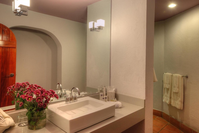 Imagen de la habitación del Hotel Alta Las Palomas. Foto 4