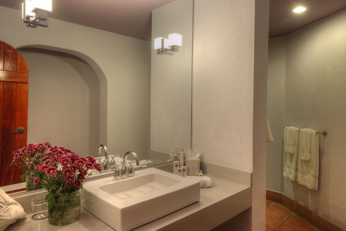 Imagen de la habitación del Hotel Alta Las Palomas. Foto 9