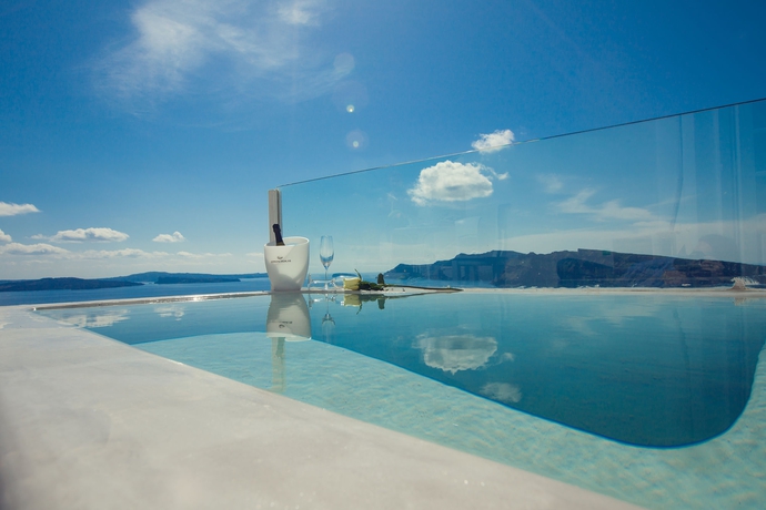 Imagen de la piscina del Hotel Alta Mare By Andronis. Foto 15