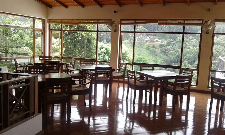 Imagen del bar/restaurante del Hotel Alta Vista, Ella. Foto 4
