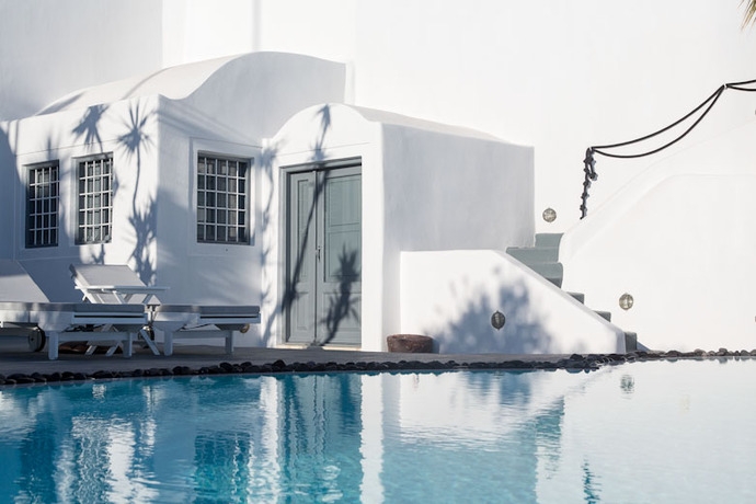 Imagen de la piscina del Hotel Alta Vista Suites. Foto 7