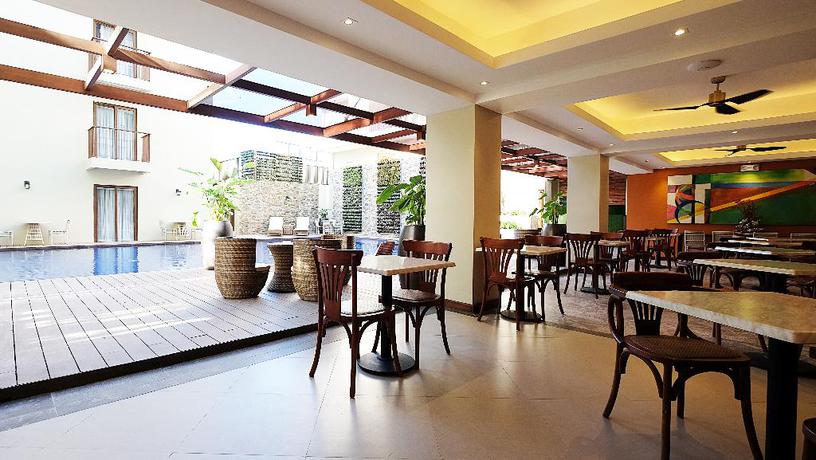 Imagen del bar/restaurante del Hotel Altabriza Resort Boracay. Foto 2