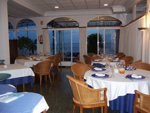 Imagen del bar/restaurante del Hotel Altaia. Foto 10