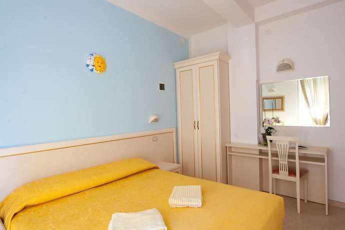 Imagen de la habitación del Hotel Altair, Misano Brasile. Foto 20
