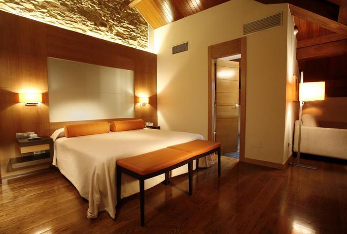 Imagen de la habitación del Hotel Altaïr, Santiago de Compostela. Foto 4