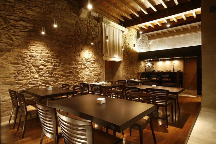 Imagen del bar/restaurante del Hotel Altaïr, Santiago de Compostela. Foto 2