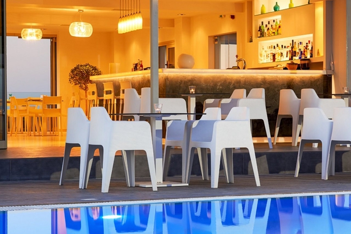 Imagen general del Hotel Altamar, Artemisio. Foto 12