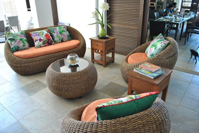 Imagen del bar/restaurante del Hotel Altamare Dive And Leisure Resort Anilao. Foto 3