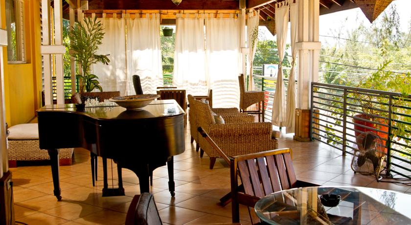 Imagen de los interiores del Hotel Altamont West. Foto 6