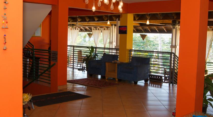 Imagen de los interiores del Hotel Altamont West. Foto 8