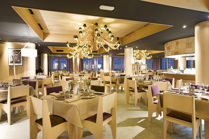 Imagen del bar/restaurante del Hotel Altapura. Foto 7