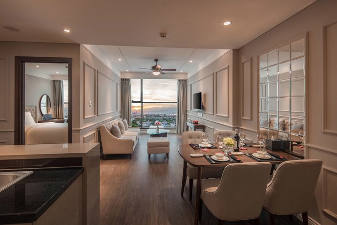 Imagen de la habitación del Hotel Altara Suites Da Nang. Foto 4