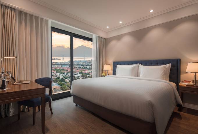 Imagen de la habitación del Hotel Altara Suites Da Nang. Foto 5