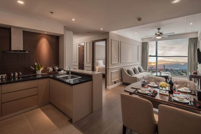 Imagen de la habitación del Hotel Altara Suites Da Nang. Foto 16