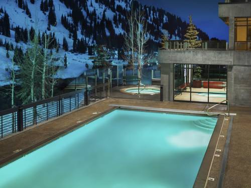 Imagen de la habitación del Hotel Alta's Rustler Lodge. Foto 5