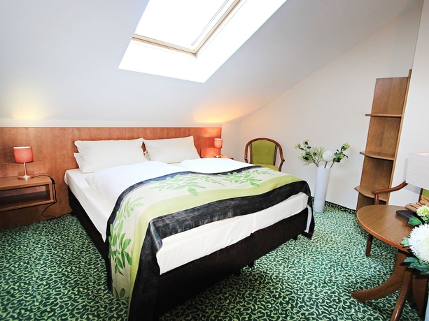 Imagen de la habitación del Hotel Altdeutsche Weinstube. Foto 6