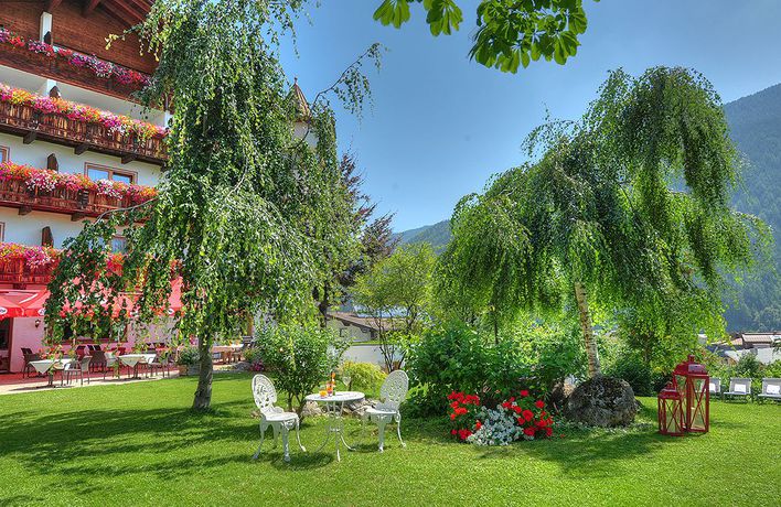 Imagen de los exteriores del Hotel Alte Post, Fulpmes. Foto 7