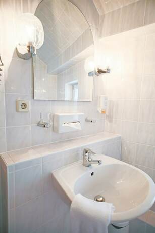 Imagen de la habitación del Hotel Alter Krug Kallinchen. Foto 17