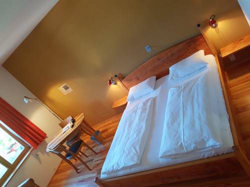 Imagen de la habitación del Hotel Alter Wirt, Grünwald. Foto 16