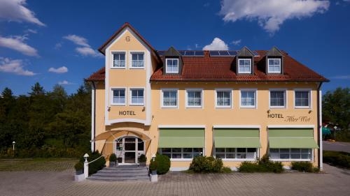 Imagen general del Hotel Alter Wirt, Hallbergmoos. Foto 3