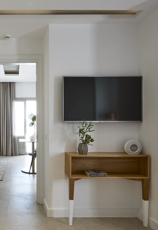 Imagen de la habitación del Hotel Altera Pars Suites. Foto 3