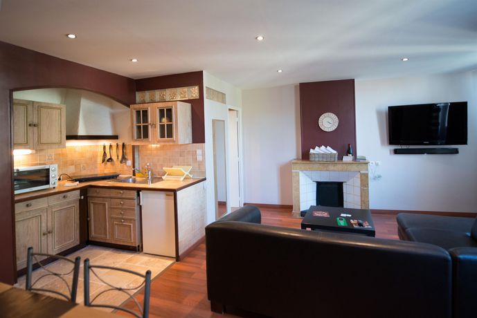 Imagen de los exteriores del Hotel Altera Roma. Foto 14