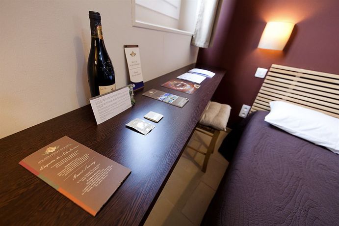 Imagen de la habitación del Hotel Altera Roma. Foto 13