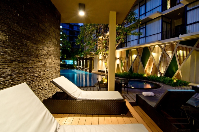 Imagen de la piscina del Hotel Altera and Residence. Foto 16