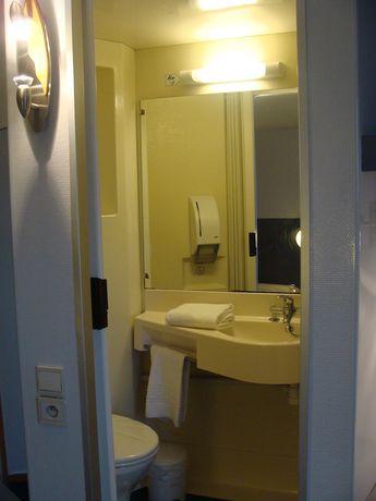 Imagen de la habitación del Hotel Althea. Foto 11