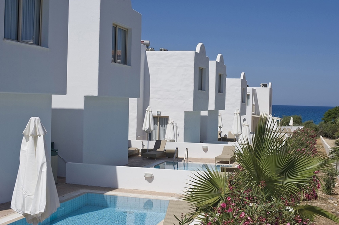 Imagen de los exteriores del Hotel Althea Kalamies Luxury Villas. Foto 10