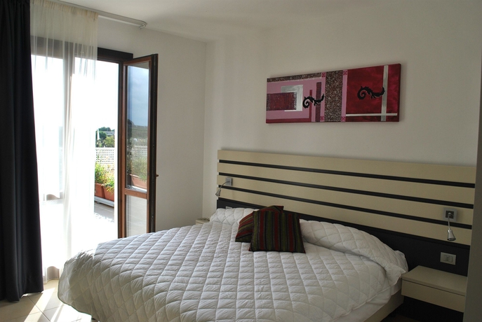 Imagen de la habitación del Hotel Althea Palace. Foto 5