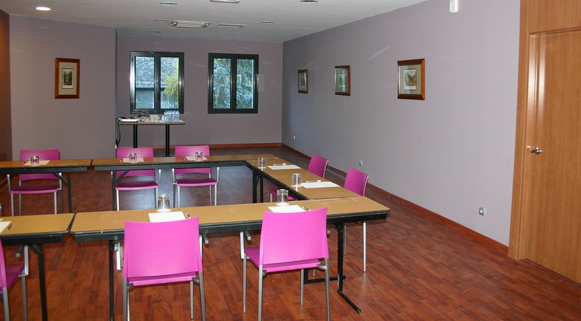 Imagen de los interiores del Hotel Alti. Foto 10