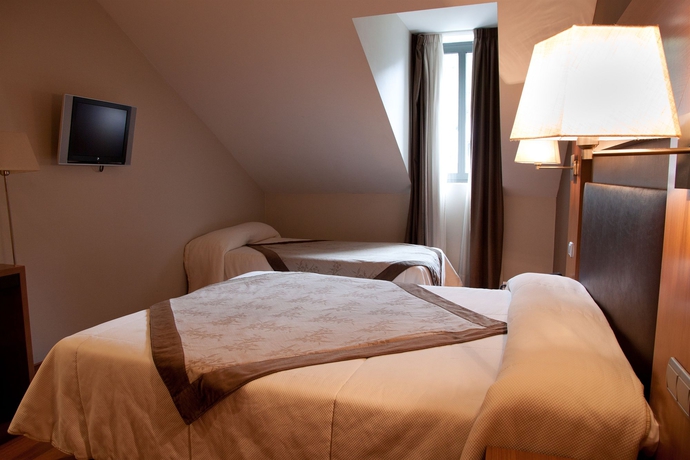 Imagen de la habitación del Hotel Alti. Foto 7